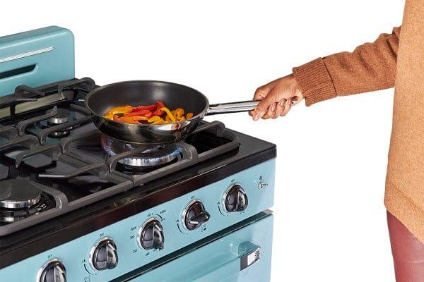 Unique Natural Gas Range/Stove Classic Retro Unique 30" Convection Gas Range (Electronic Ignition) in Turquoise UGP-30CR T