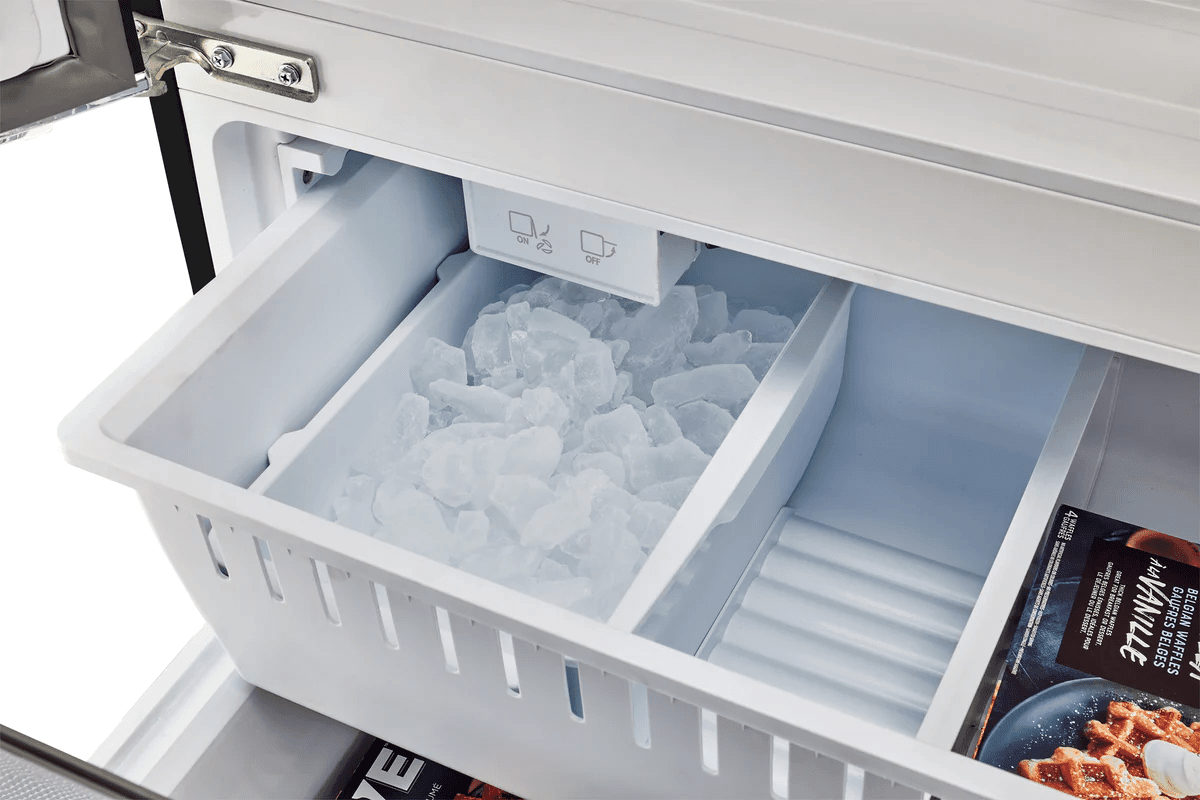 Unique Refrigerator-Freezer Unique 595Litre Midnight Black French Door Refrigerator UGP-595L B AC