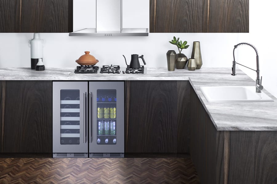 Summit Summit CL156BV1 | 15" Wide Built-In Beverage Center
