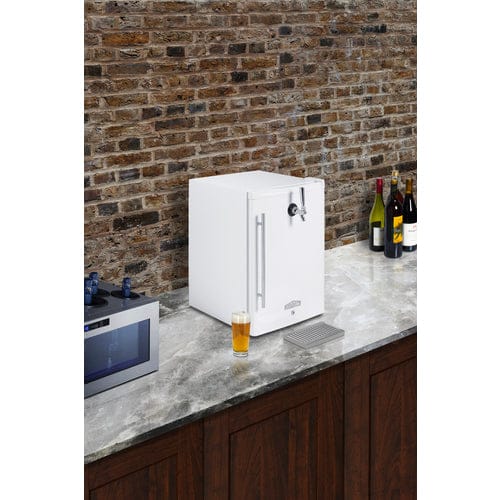 Summit Kegerator Summit FF31L7FRTP Countertop Beer Kegerator - 2.5 Cu. Ft.