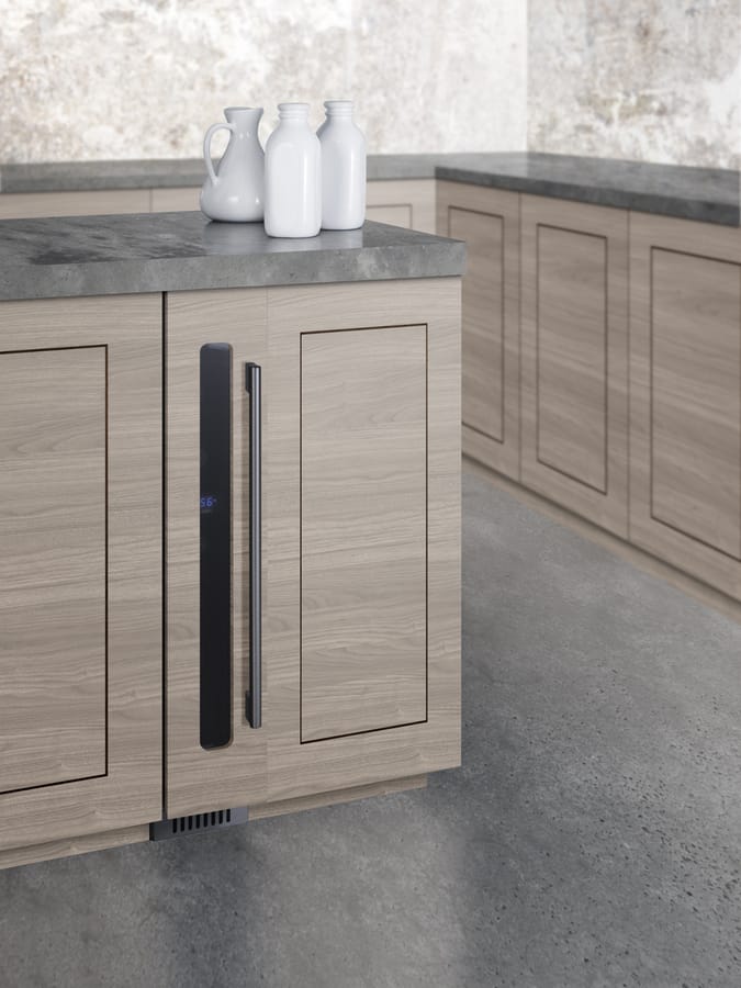 Summit Microwave Summit SWC008PNRLHD | 6" Wide Built-In Wine Cellar