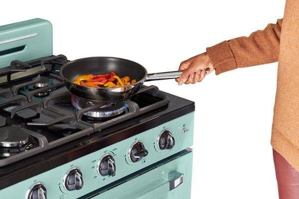 Unique Natural Gas Range/Stove Classic Retro Unique 30" Convection Gas Range (Electronic Ignition) in Mint Green UGP-30CR LG