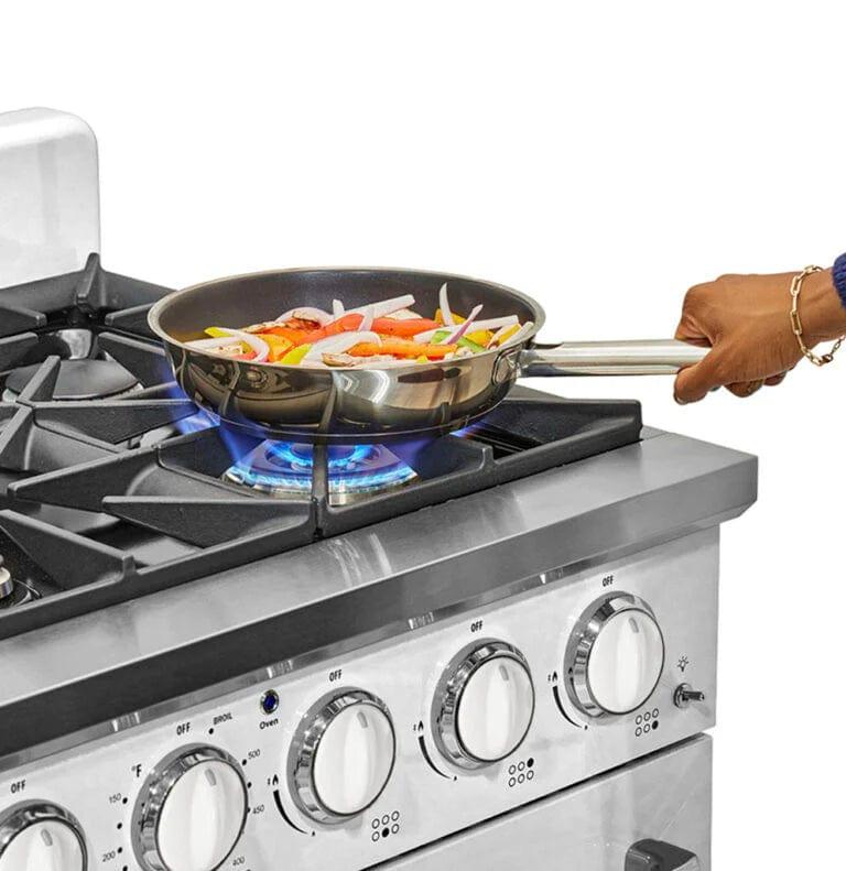 Unique Smoothtop Convection Gas Range Unique 36' Classic Retro Marshmallow White Range With FR Triple Crown Burner UGP-36CR W