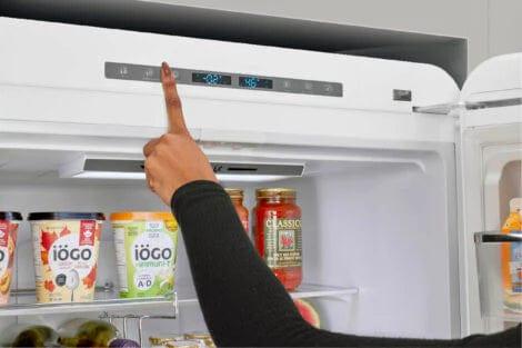 Unique Refrigerator-Freezer Unique 510Litre Marshmallow White Bottom Mount Refrigerator UGP-510L W AC