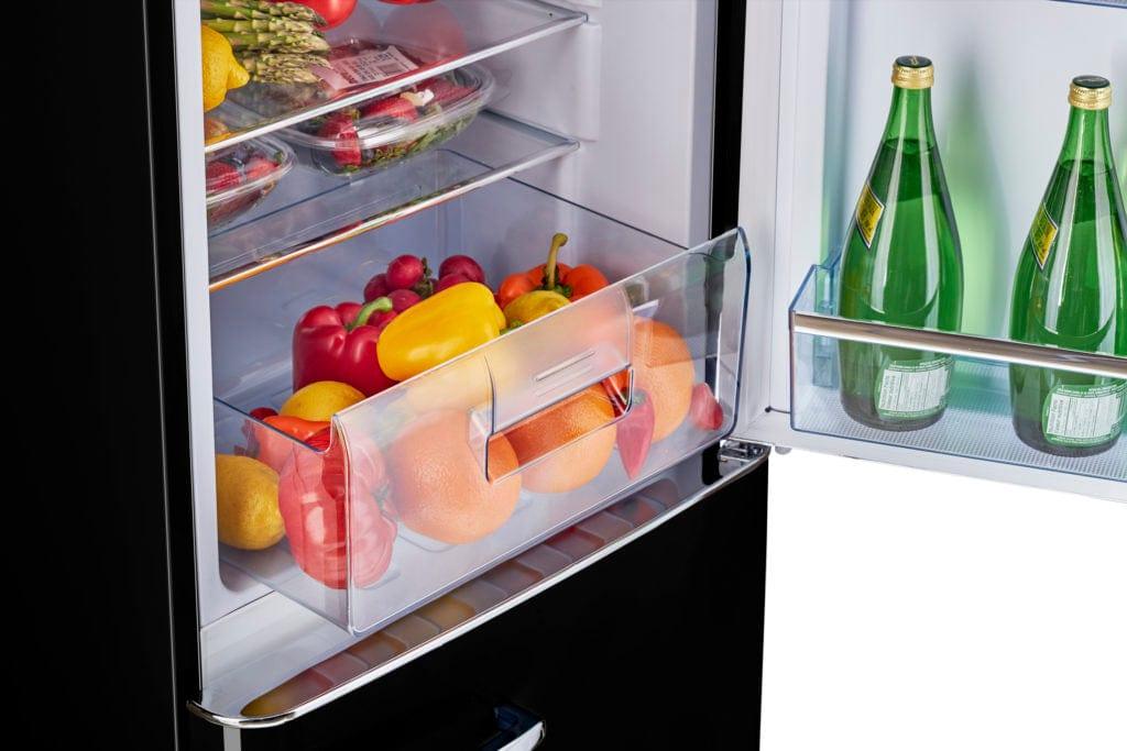 Unique Unique Appliances Unique 7 cu/ft Retro Bottom Mount Refrigerator UGP-215L B AC  (Black)