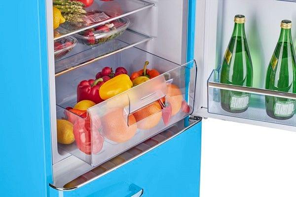 Unique Unique Appliances Unique 7 cu/ft Retro Bottom Mount Refrigerator UGP-215L RB AC  (Robin Egg Blue)