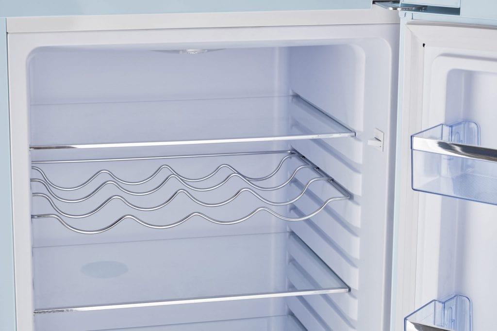 Unique Unique Appliances Unique 7 cu/ft Retro Bottom Mount Refrigerator UGP-215L W AC (White)