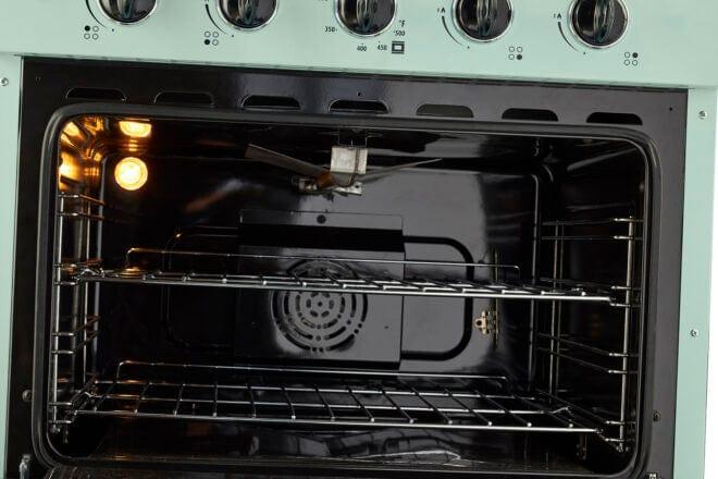 Unique Propane Range /Stove Unique Classic Retro 30" Off Grid (Battery Ignition) Propane Range in Light Green UGP-30CR OF2 LG